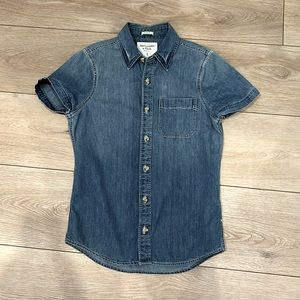 Abercrombie & Fitch Denim Short Sleeve Button Down Shirt